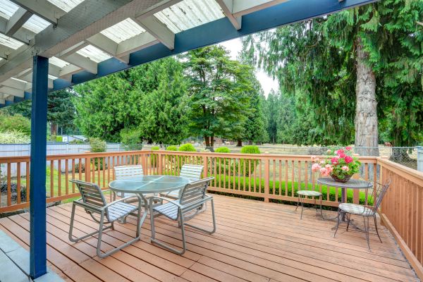 Custom Deck Installation
