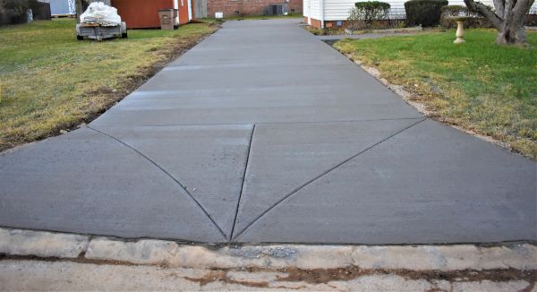 Apron Pouring in North Richland Hills